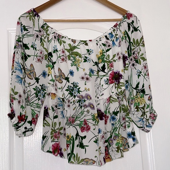 L'AGENCE
Elena Silk Off-the-Shoulder Blouse - Picture 3 of 8